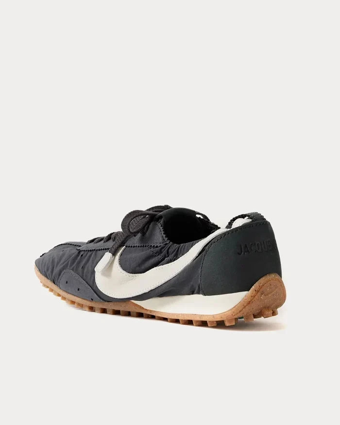 Jacquemus x Nike Women's Moon